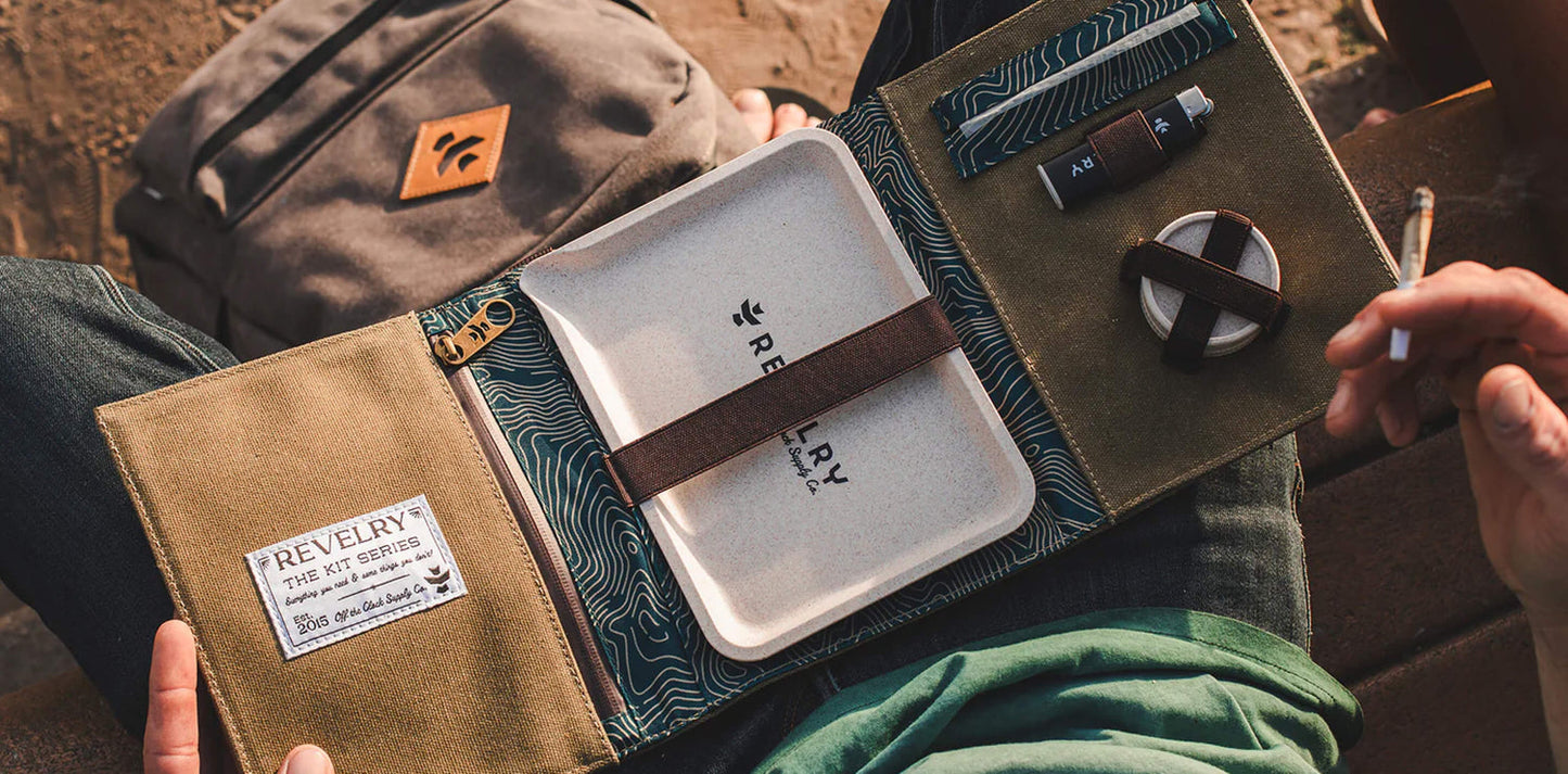PADDED POUCH